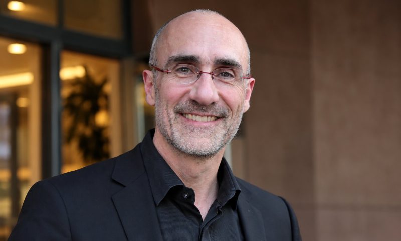 Arthur C. Brooks-鼓腹星球